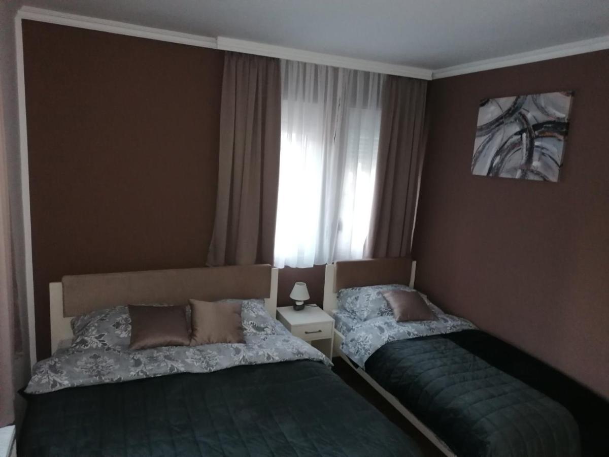Bed and Breakfast Rivera Club à Raška Extérieur photo