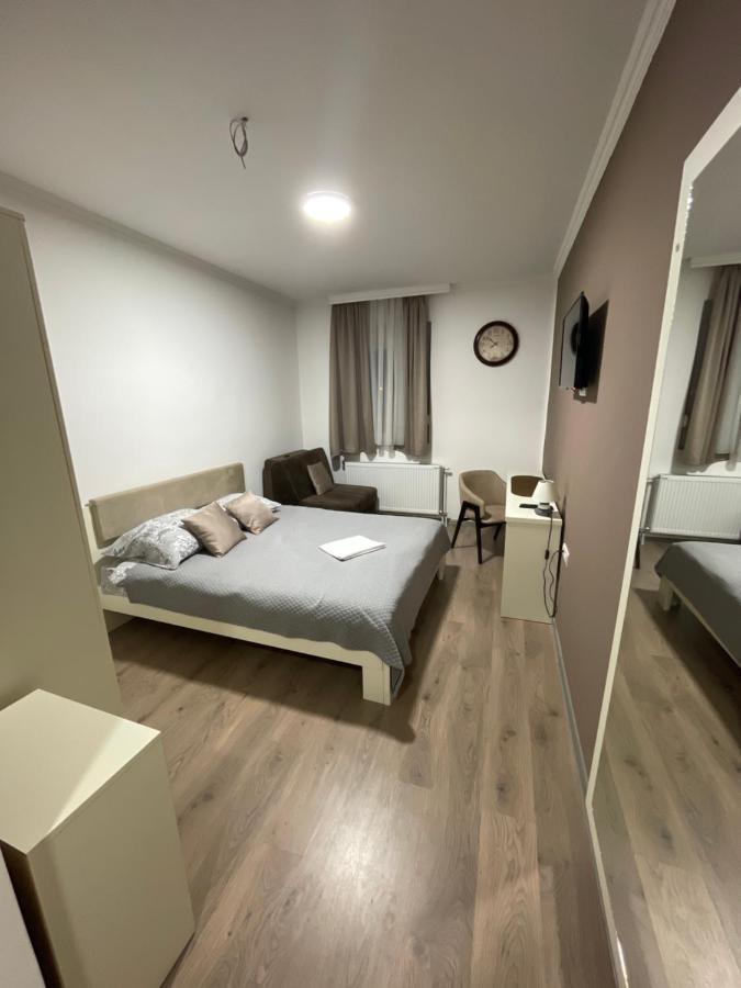 Bed and Breakfast Rivera Club à Raška Extérieur photo